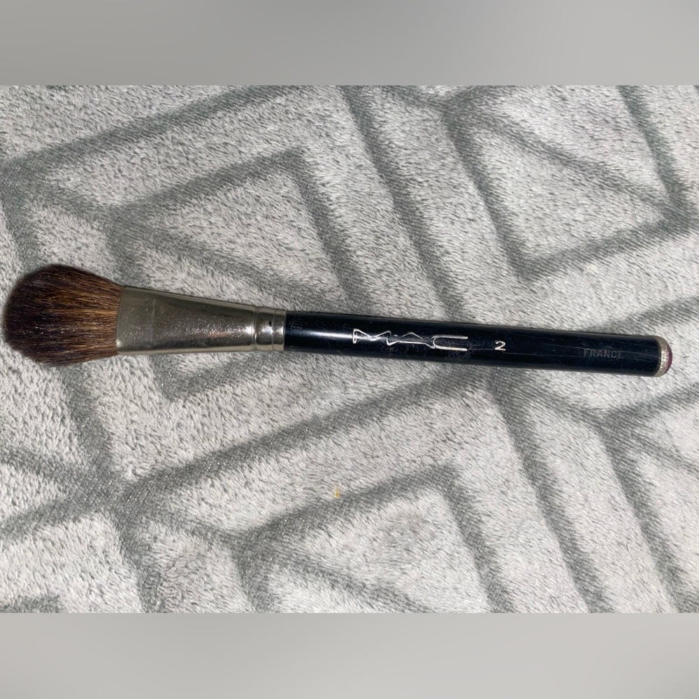 MAC Vintage Natural hair Brush No. 2 made in France